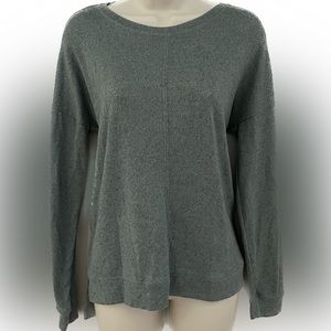 CABLE AND GAUGE WOMANS DROP SHOULDER SWEATER